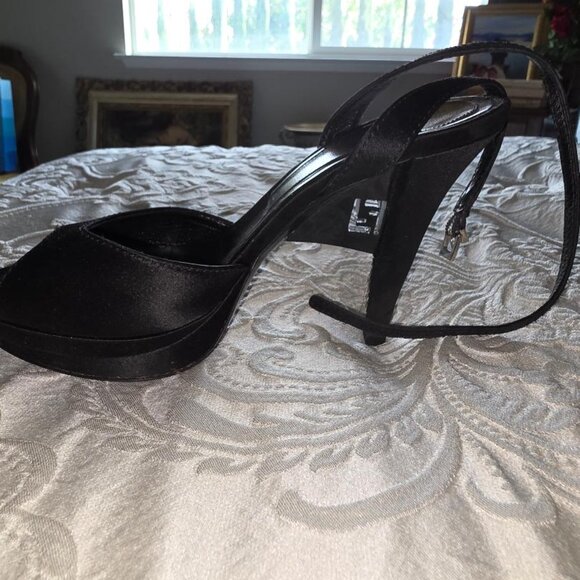 AUTHENTIC SILK FENDI HIGH HEEL STRAPPY SHOES  - Size 7.5 (37-1/2) - Picture 2 of 11